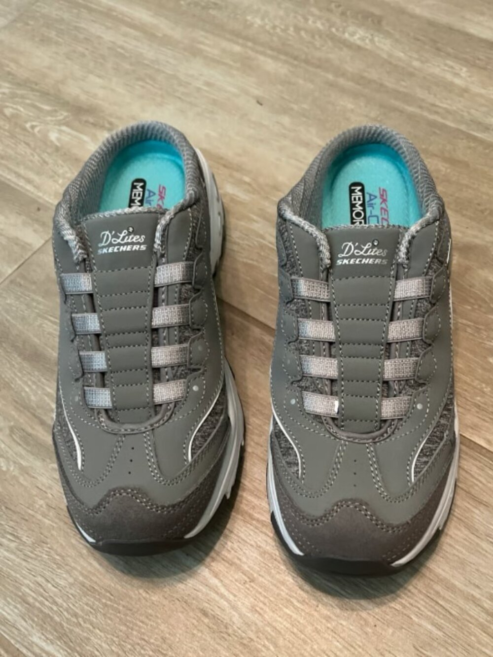 Sketchers D’Lites slide in